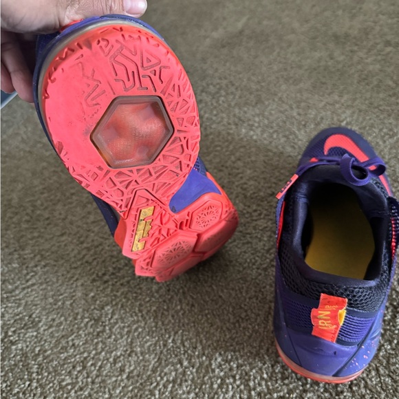 Nike LeBron 12 Low Court Purple - Picture 6 of 7